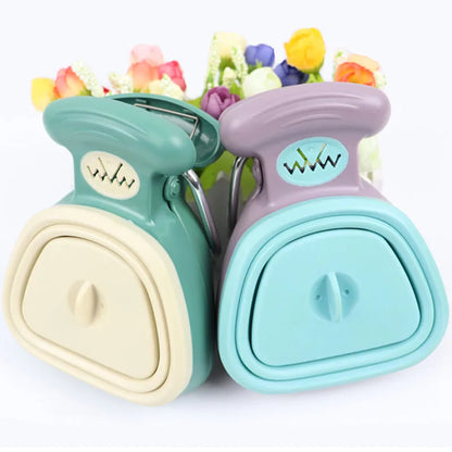 Foldable Pet Pooper Scooper with Waste Bags – One-Handed Travel Poop Picker for Dogs